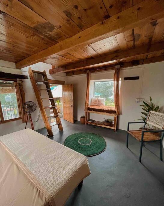 The Attic Library Villa Bir  Ngoại thất bức ảnh